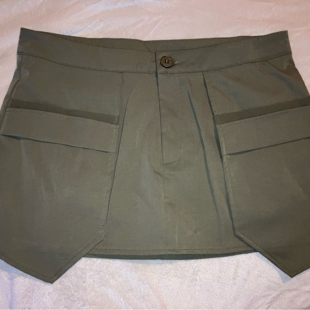 SHEIN Khaki Women's Skort